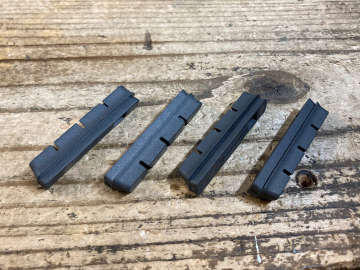 KI440 AX Lightness ブレーキパッド 4pcs シマノ用