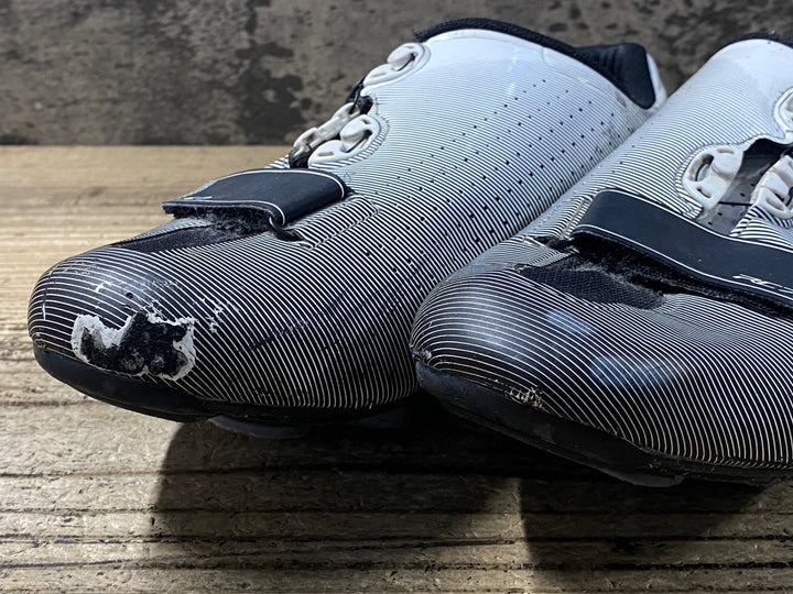 KP335 シマノ SHIMANO RC7 SH-RC700-E W ビンディングシューズ 3穴 EU42E WIDE ※傷