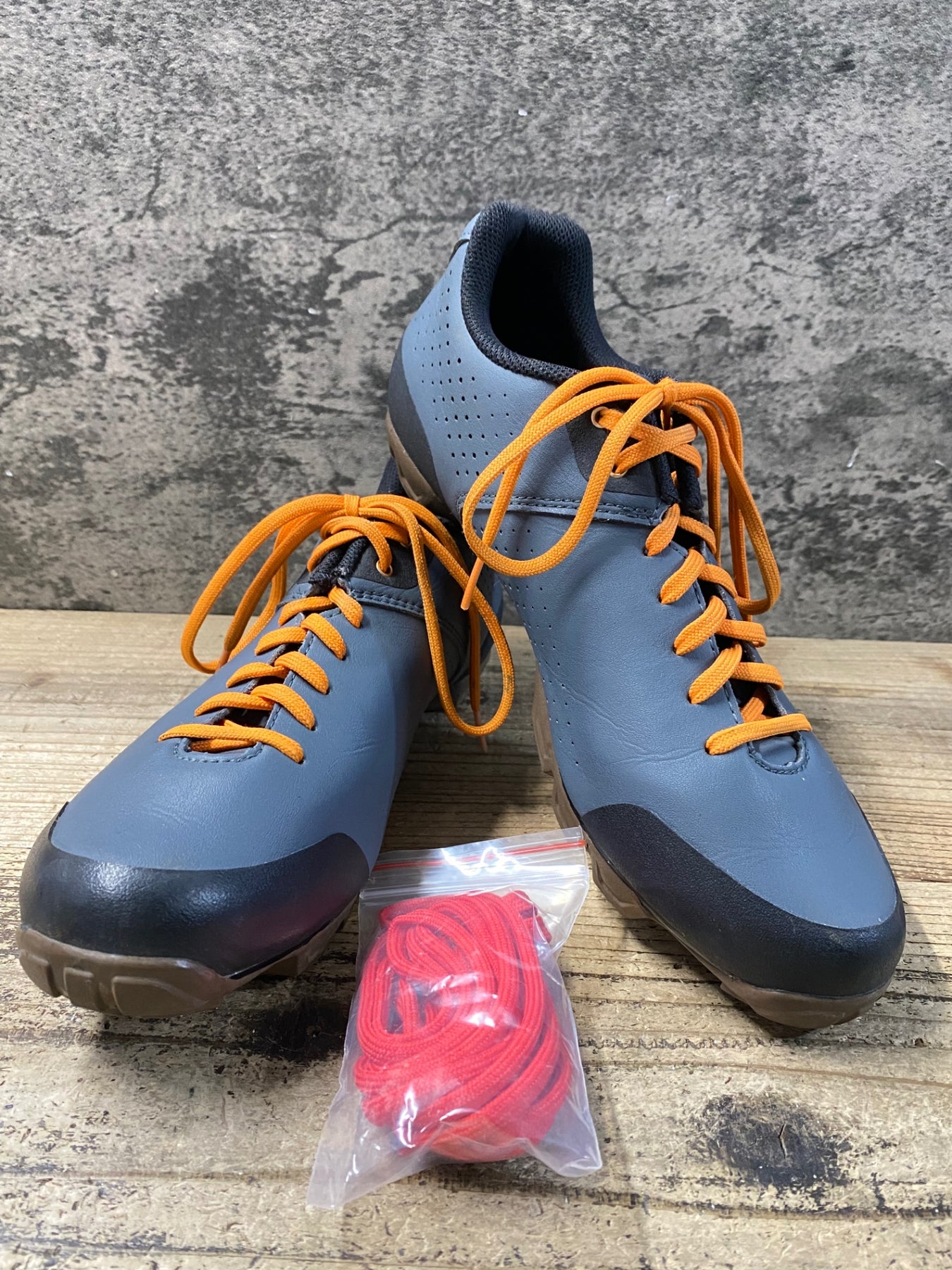 JZ584 ジロ GIRO PRIVATEER LACE ビンディングシューズ 2穴 グレー