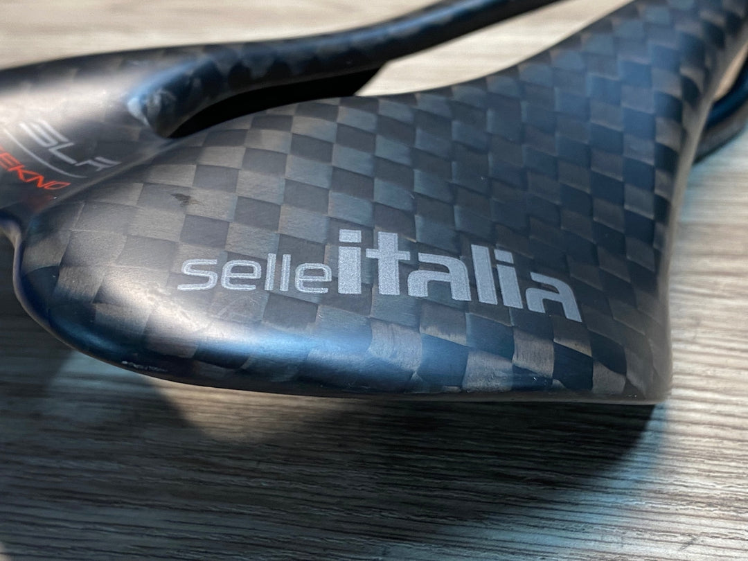 JC979 セライタリア selle italia SLR TEKNO BOOST サドル 黒 フルカーボン ENGINEED BY dallara