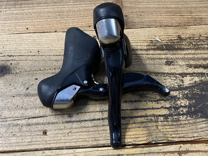 KL052 シマノ SHIMANO 105 ST-5700 STIレバー 2x10S