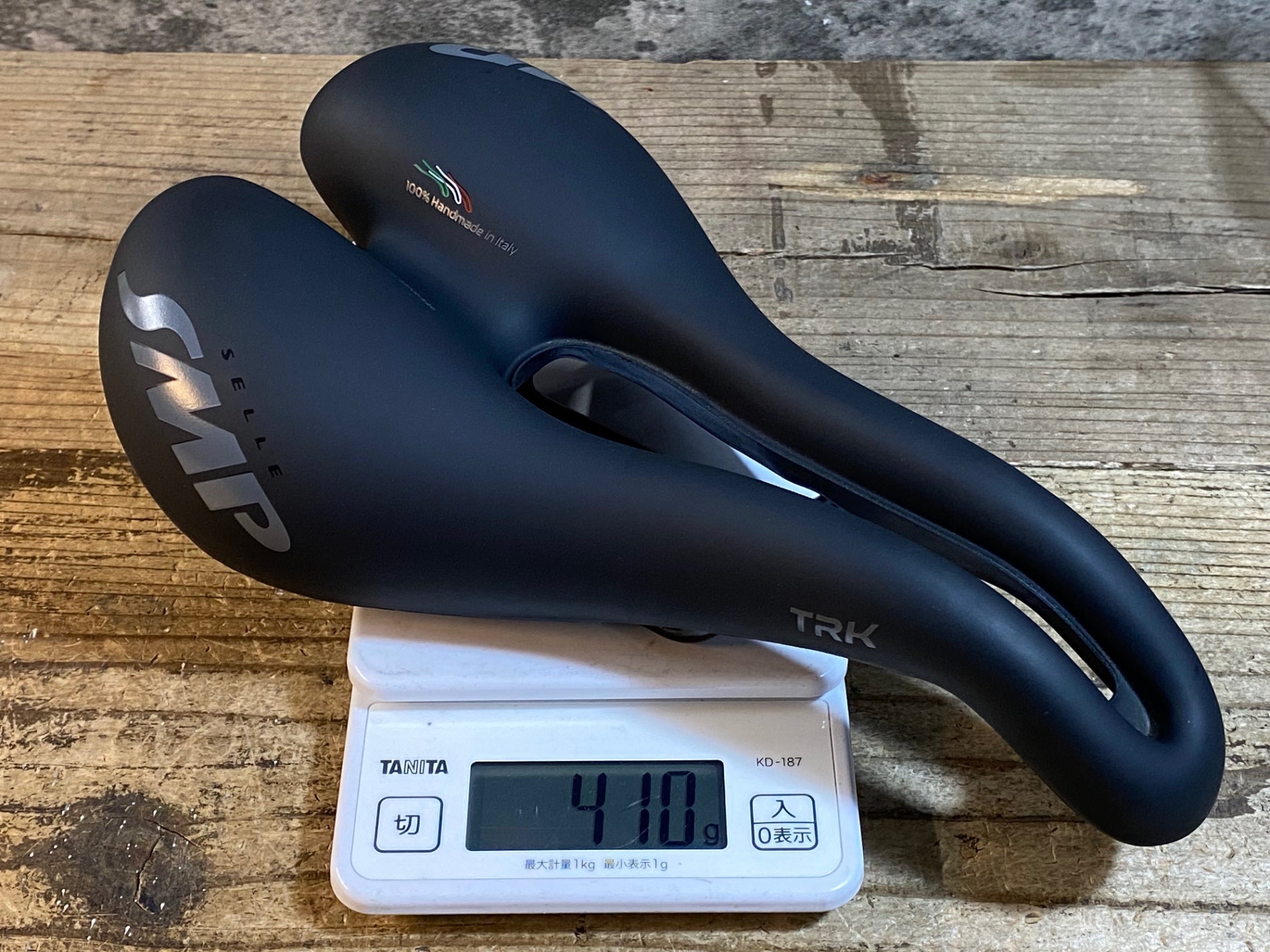 KB005 SELLE SMP TRK GEL サドル 177mm – BICI AMORE ONLINE STORE