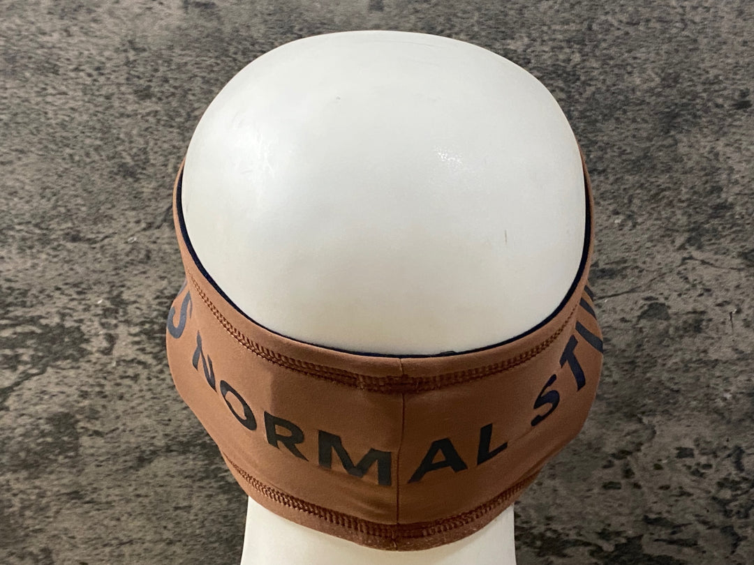 KM734 パスノーマルスタジオ PAS NORMAL STUDIOS Logo HEADBAND 裏起毛 茶
