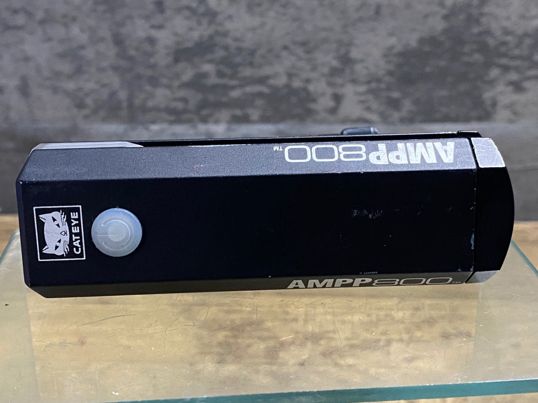 KK598 キャットアイ CATEYE AMPP800 フロントライト 点灯確認済み