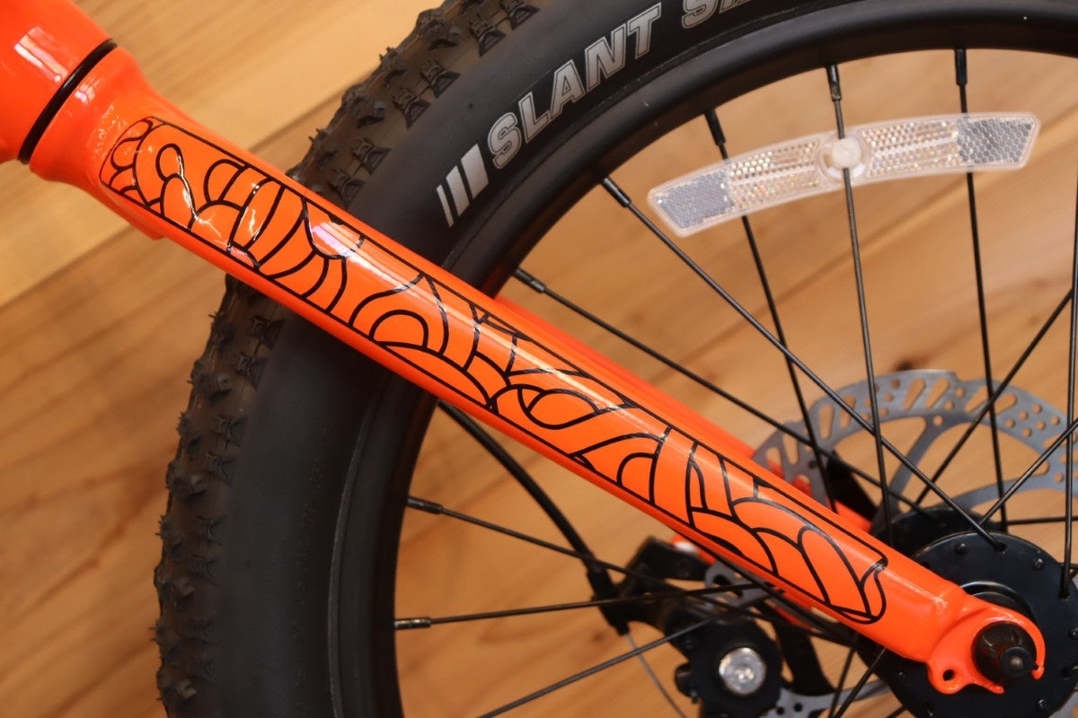幅広な2.6インチ幅タイヤ装着！】 キャノンデール CANNONDALE キッズ