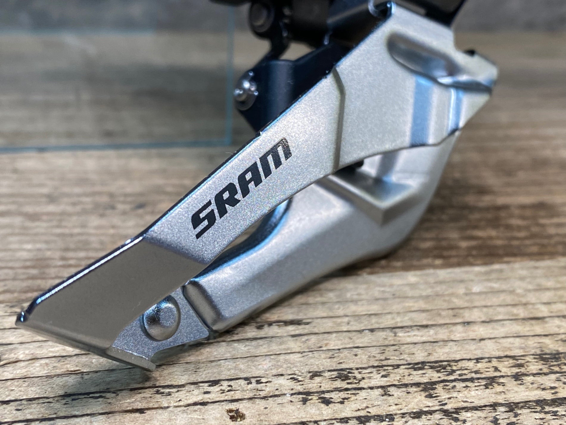 ○SRAM スラム RIVAL eTap AXS フロントディレイラー 直付け