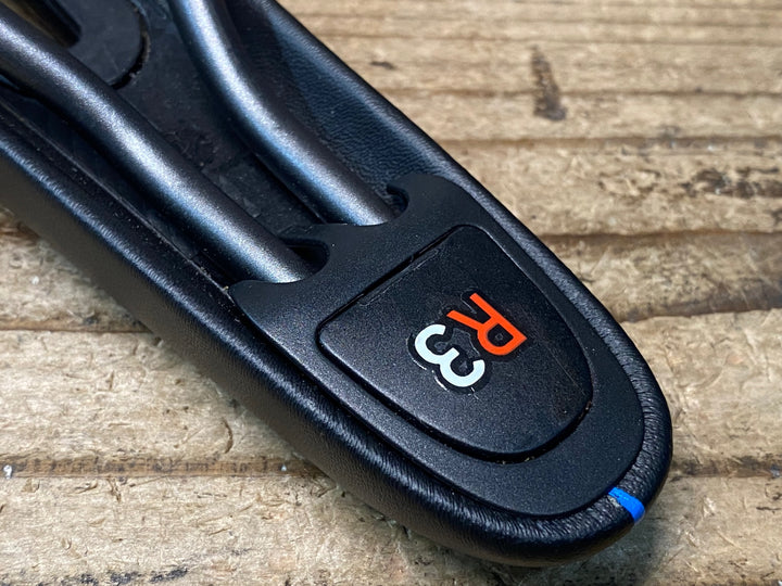 JP001 フィジーク fizik アリオネ ARIONE OPEN R3 REGULAR サドル 黒 青 kiumレール