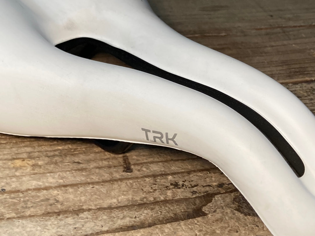 JU003 selle SMP TRK サドル 白