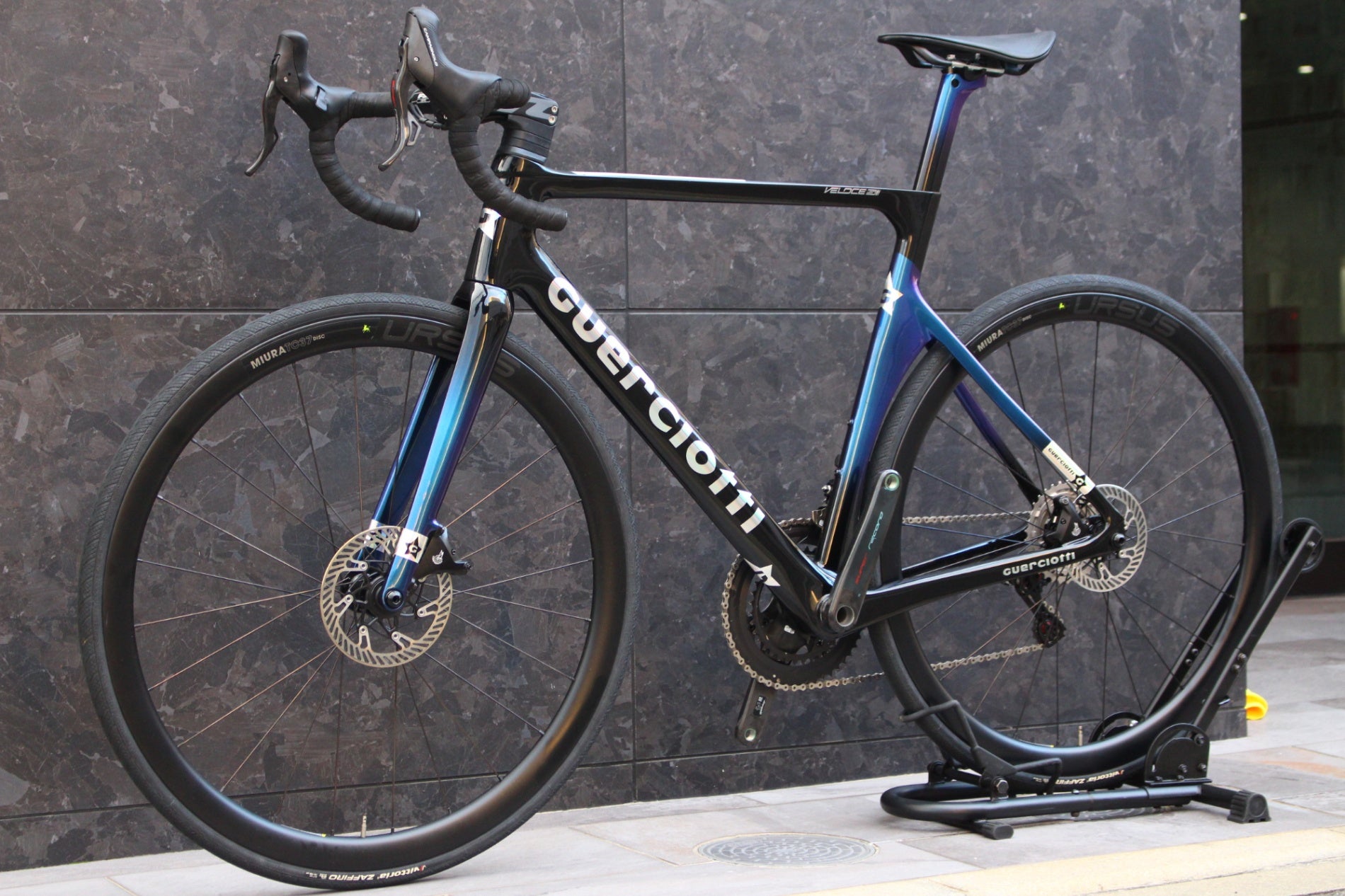 グエルチョッティ Guerciotti Veloce S 2023 Lサイズ カンパニョーロ