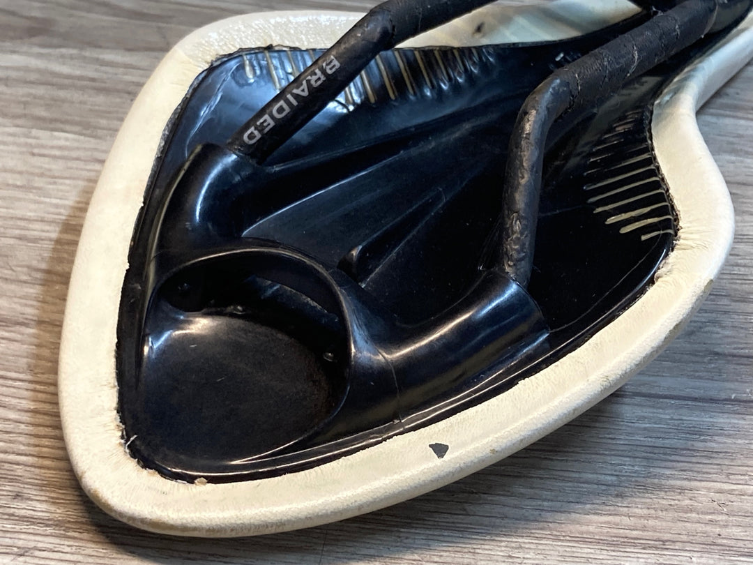 JK859 フィジーク fizik アリオネ ARIONE CX サドル 白 カーボンレール ※プレート欠品