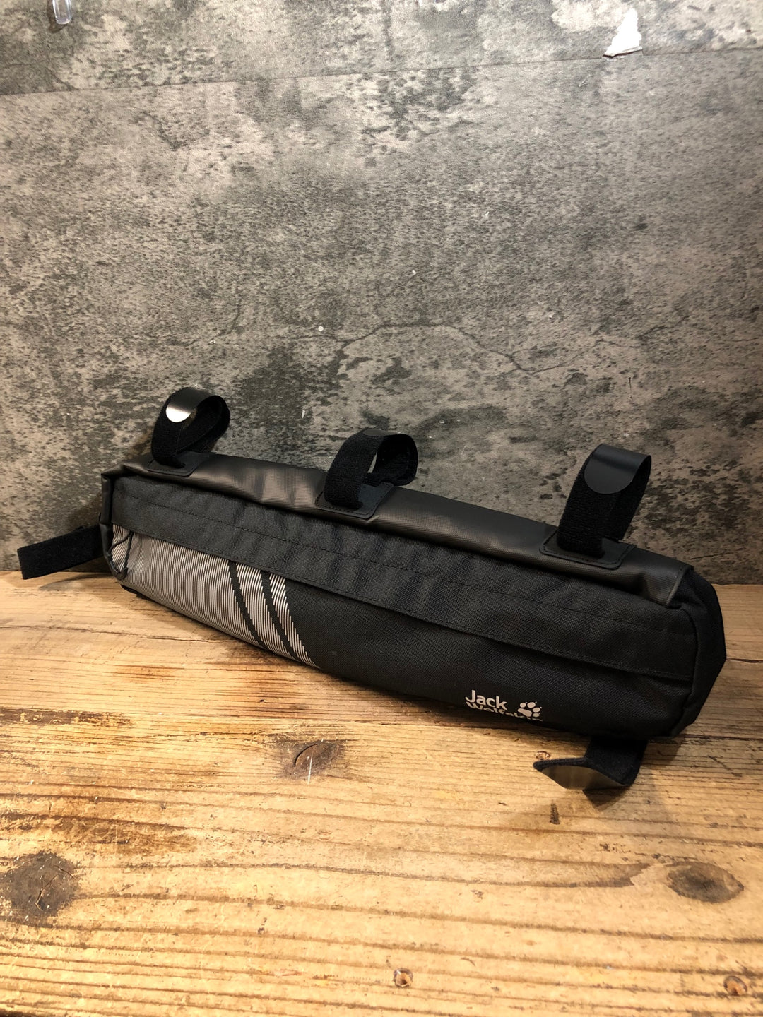 KE575 ジャックウルフスキン Jack Wolfskin トップチューブフレームバッグ ブラック