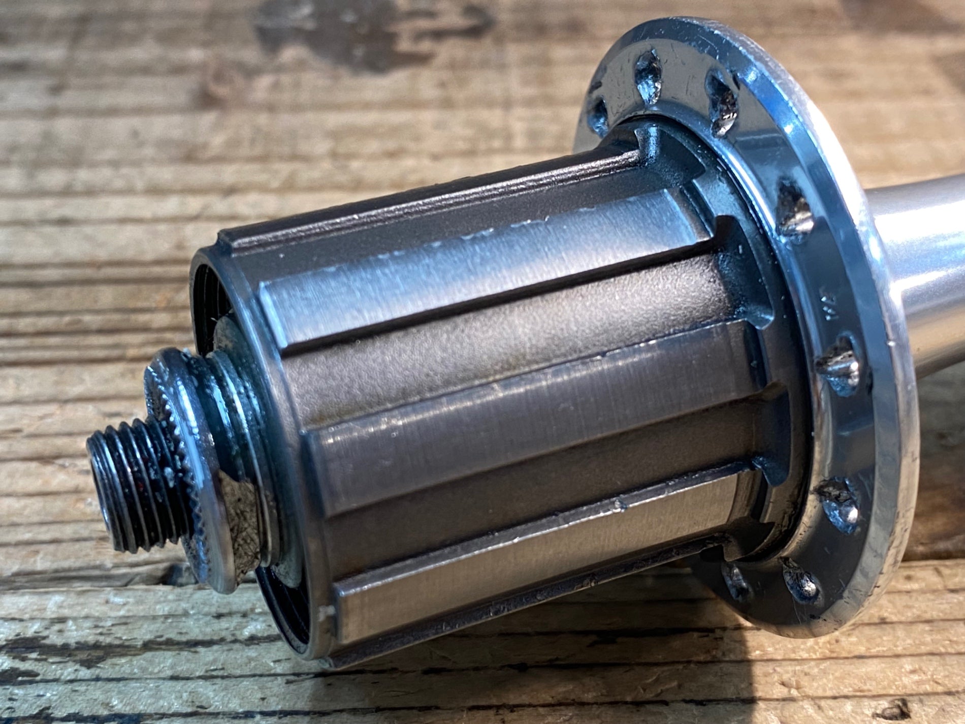 JJ079 シマノ SHIMANO デュラエース DURA-ACE FH-7700 フリーハブ 24H