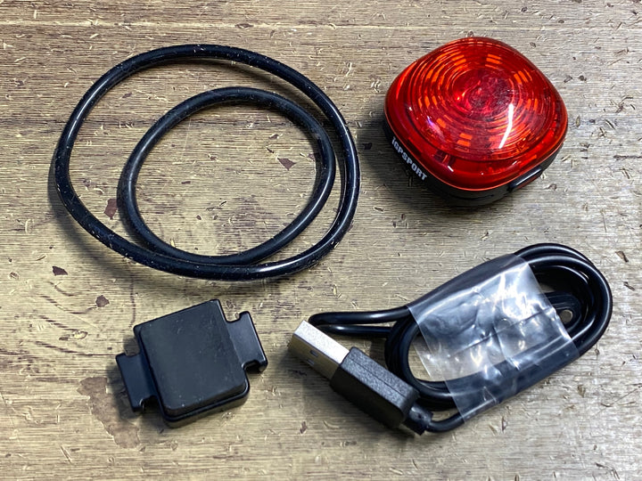KN800 iGPSPORT TL30 テールライト 動作確認済み