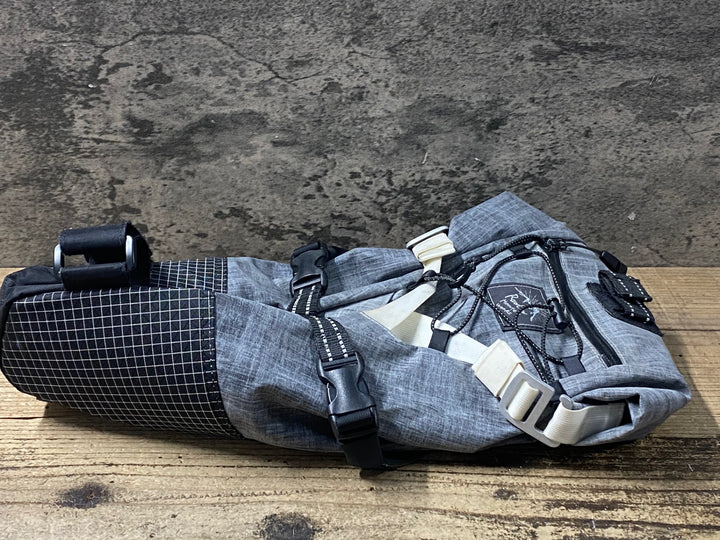 KK685 ロウロウマウンテンワークス RawLow Mountain Works Bike'n Hike Post Bag サドルバッグ