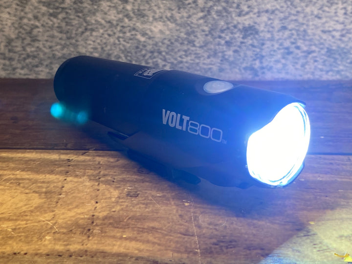 IR032 キャットアイ CATEYE VOLT800 フロントライト 点灯確認済