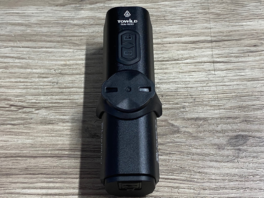 JY699 トゥワイルド TOWILD DLite 1800 フロントライト 点灯確認済み