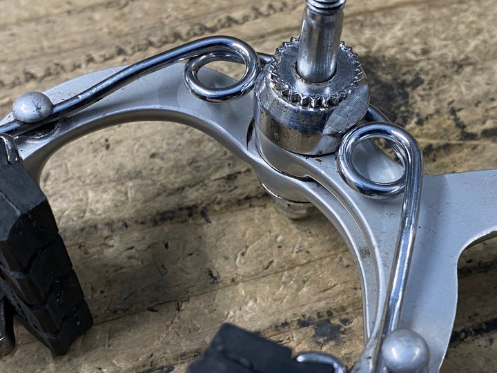 JV006 カンパニョーロ CAMPAGNOLO ヌーボレコード NUOVO RECORD キャリパーブレーキ ※フロントブレーキのアジャスターボルト欠品