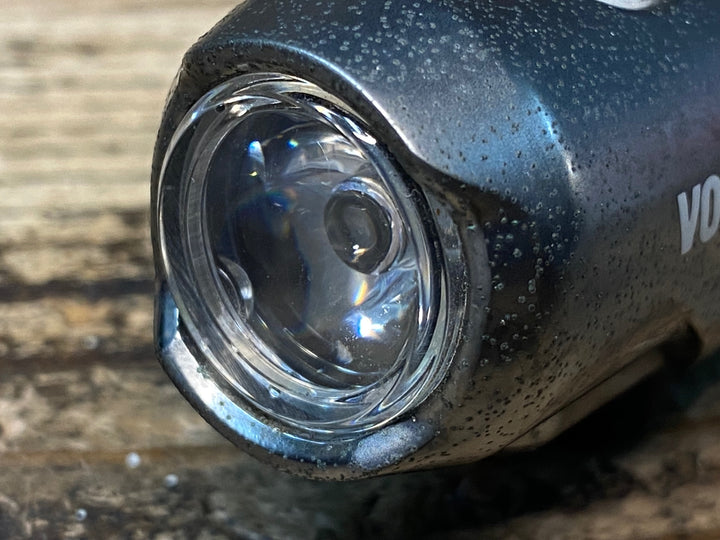 IU832 キャットアイ CAT-EYE ボルト VOLT 300 LED フロントライト 点灯確認済み