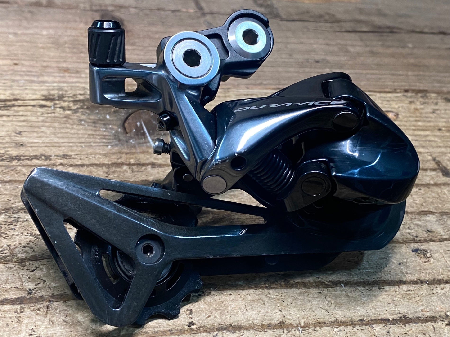 シマノ duraace デュラエースRD-R9100 リアディレーラー 未使用