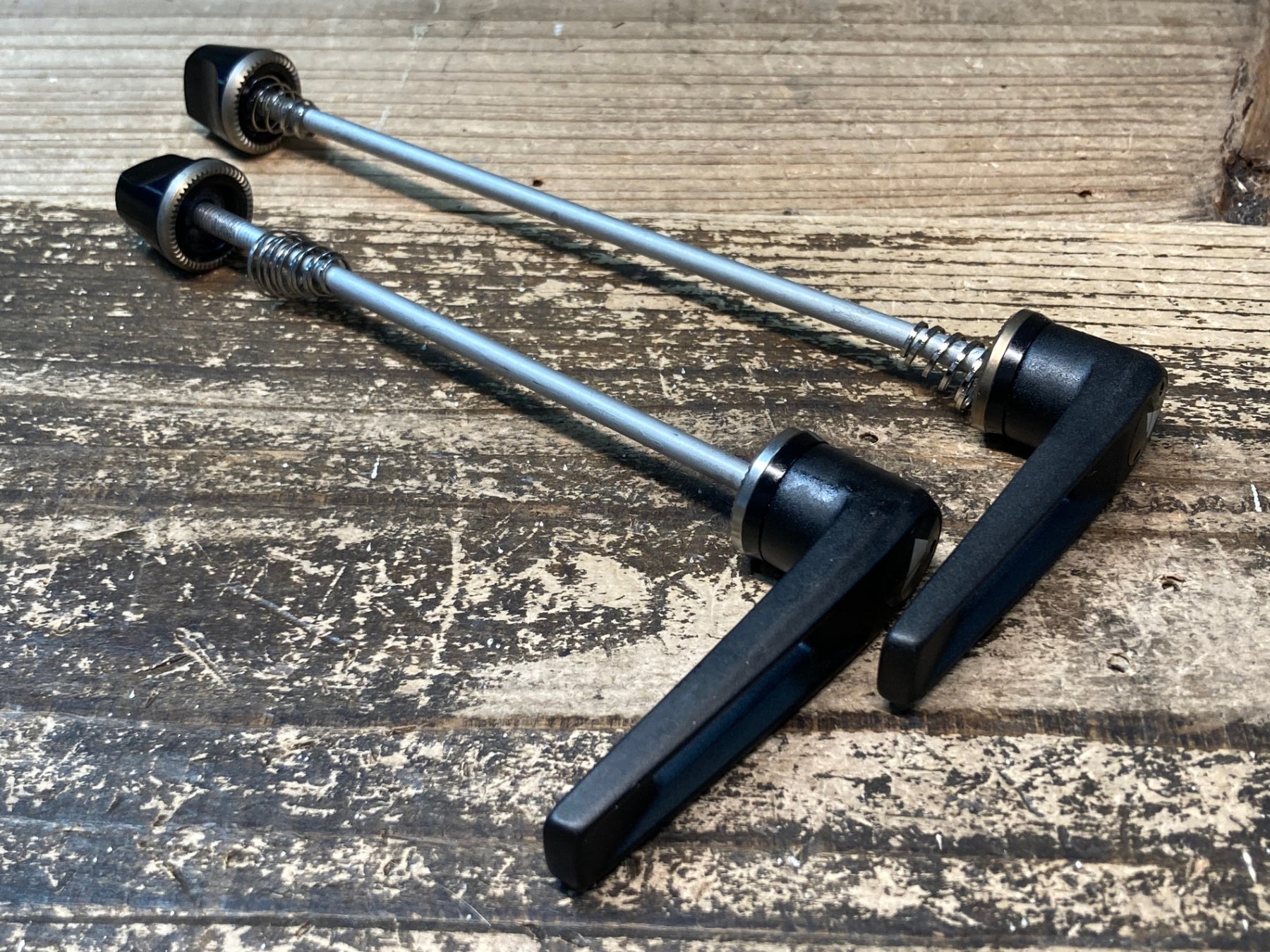 JF574 DT SWISS RWS スキュワー クイックリリース 100mm/130mm ロード