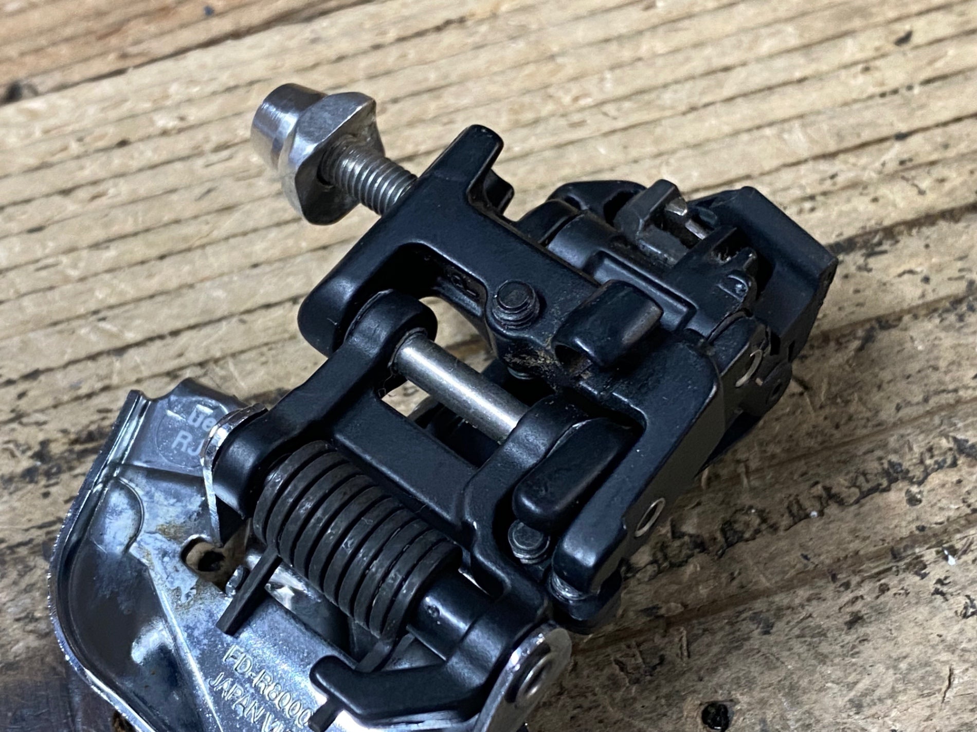 JP738 シマノ SHIMANO アルテグラ FD-R8000 フロントディレイラー 直付