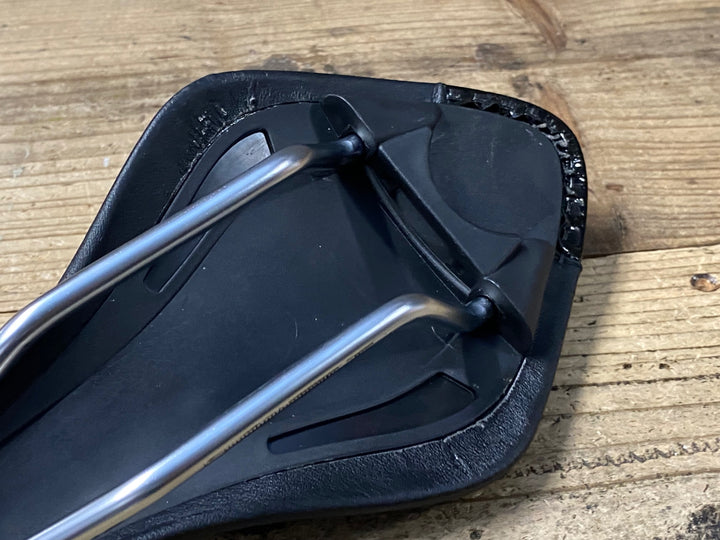 KJ060 フィジーク fizik アリオネ ARIONE CX サドル 黒 CR-MO レール ※プレート欠品