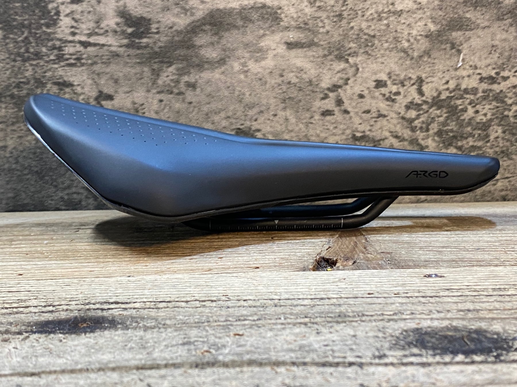 JX799 フィジーク fizik テンポ アルゴ TEMPO ARGO R5 サドル スチール