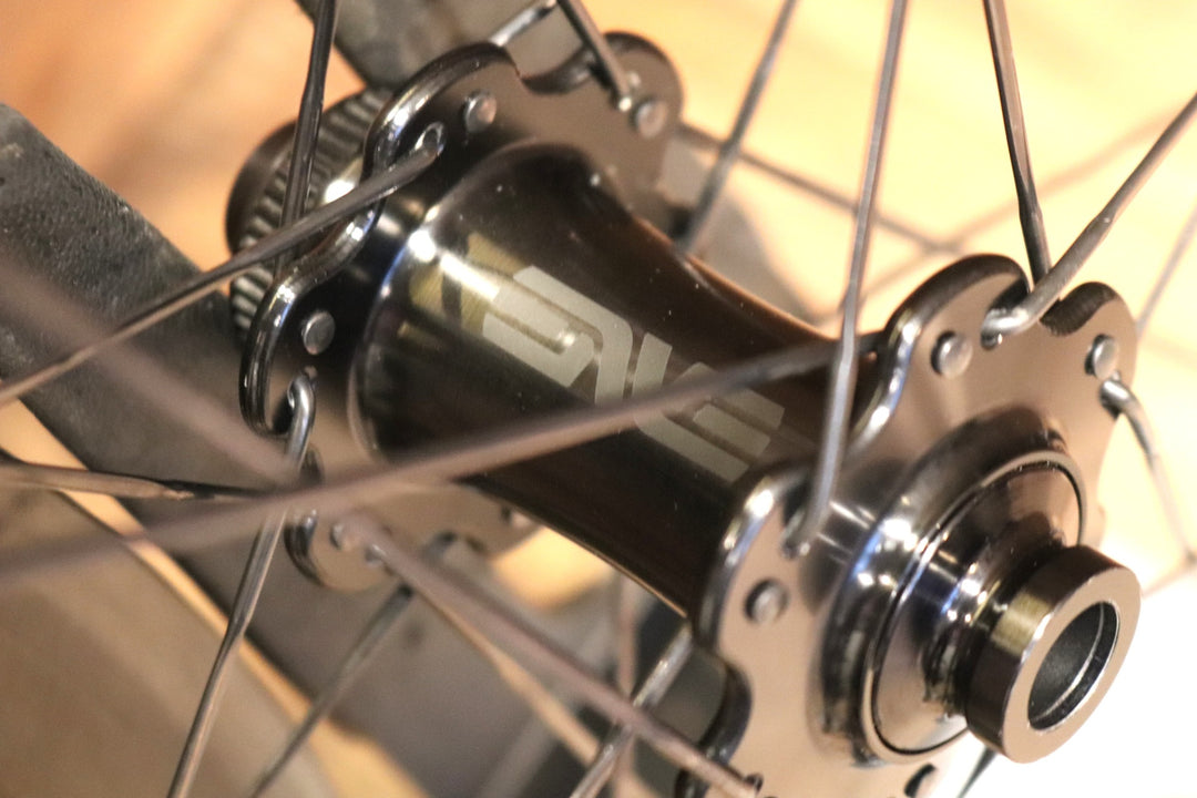 エンヴィ ENVE SES3.4 AR DISC カーボン チューブレスレディ ホイールセット シマノ11S/12S フックレスリム 25C 【東京南麻布店】
