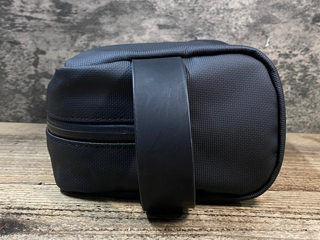 JU130 ラファ Rapha WASH BAG ハンドバッグ 黒