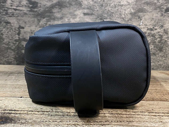 JU130 ラファ Rapha WASH BAG ハンドバッグ 黒
