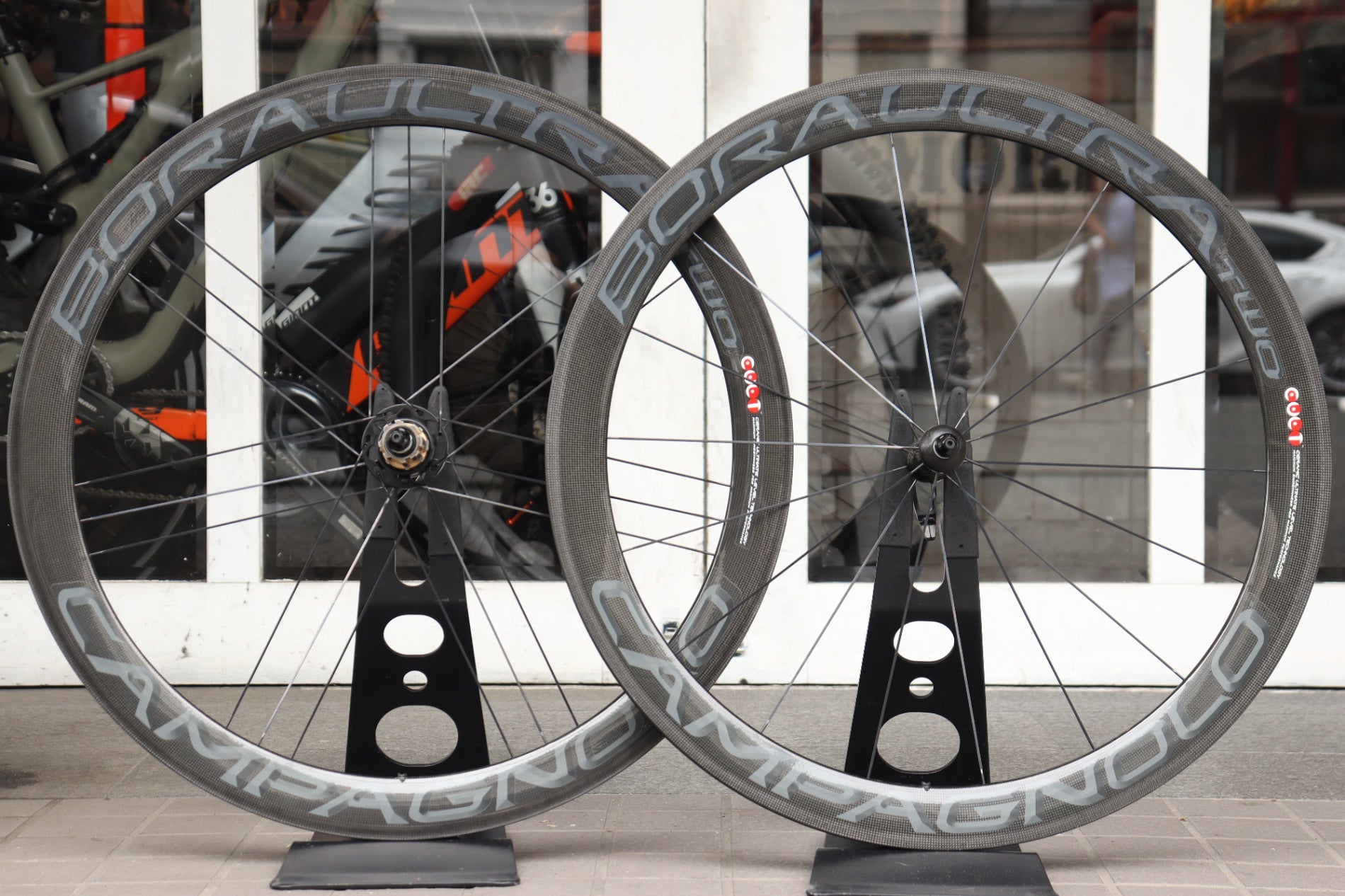 CAMPAGNOLO BORA ULTRA TWOチューブラータイヤ　リアのみ カンパニョーロ CAMPAGNOLO ボーラ ウルトラ BORA ULTRA TWO カーボン
