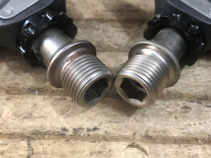 JT951 シマノ SHIMANO 105 PD-R7000 ビンディングペダル SPD-SL ※錆有り