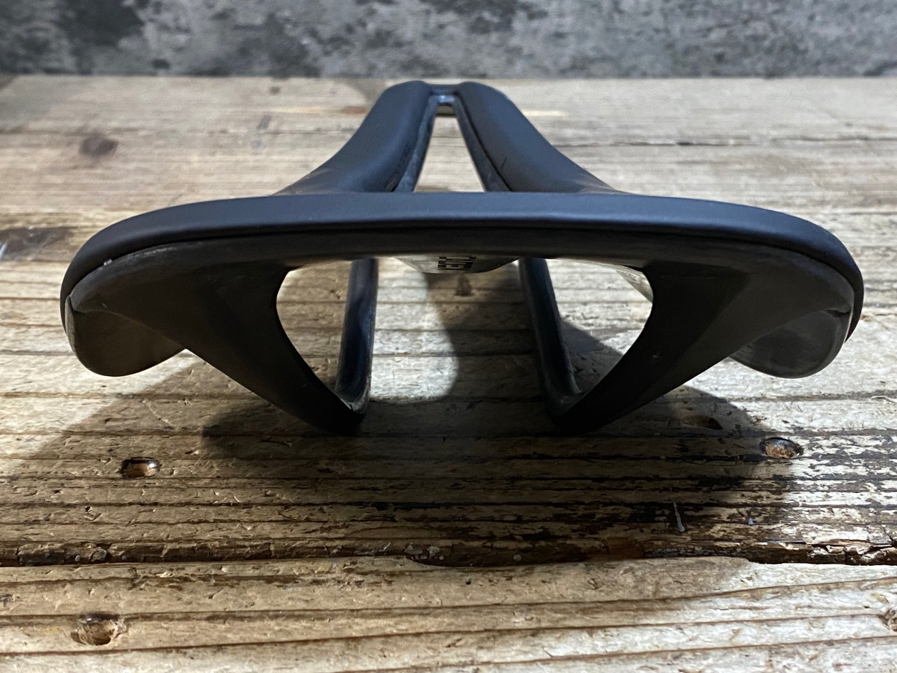 KC290 カデックス CADEX AMP カーボン サドル 143mm – BICI AMORE