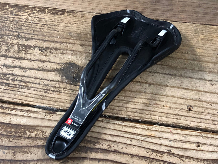 KP225 セライタリア Selle Italia SLR Flow KIt Carbonio サドル カーボンレール 黒