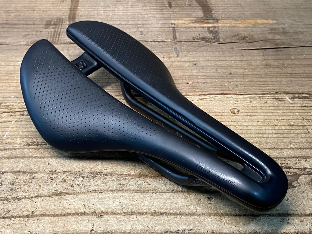 JP895 ボントレガー BONTRAGER AEOLUS PRO サドル カーボンレール