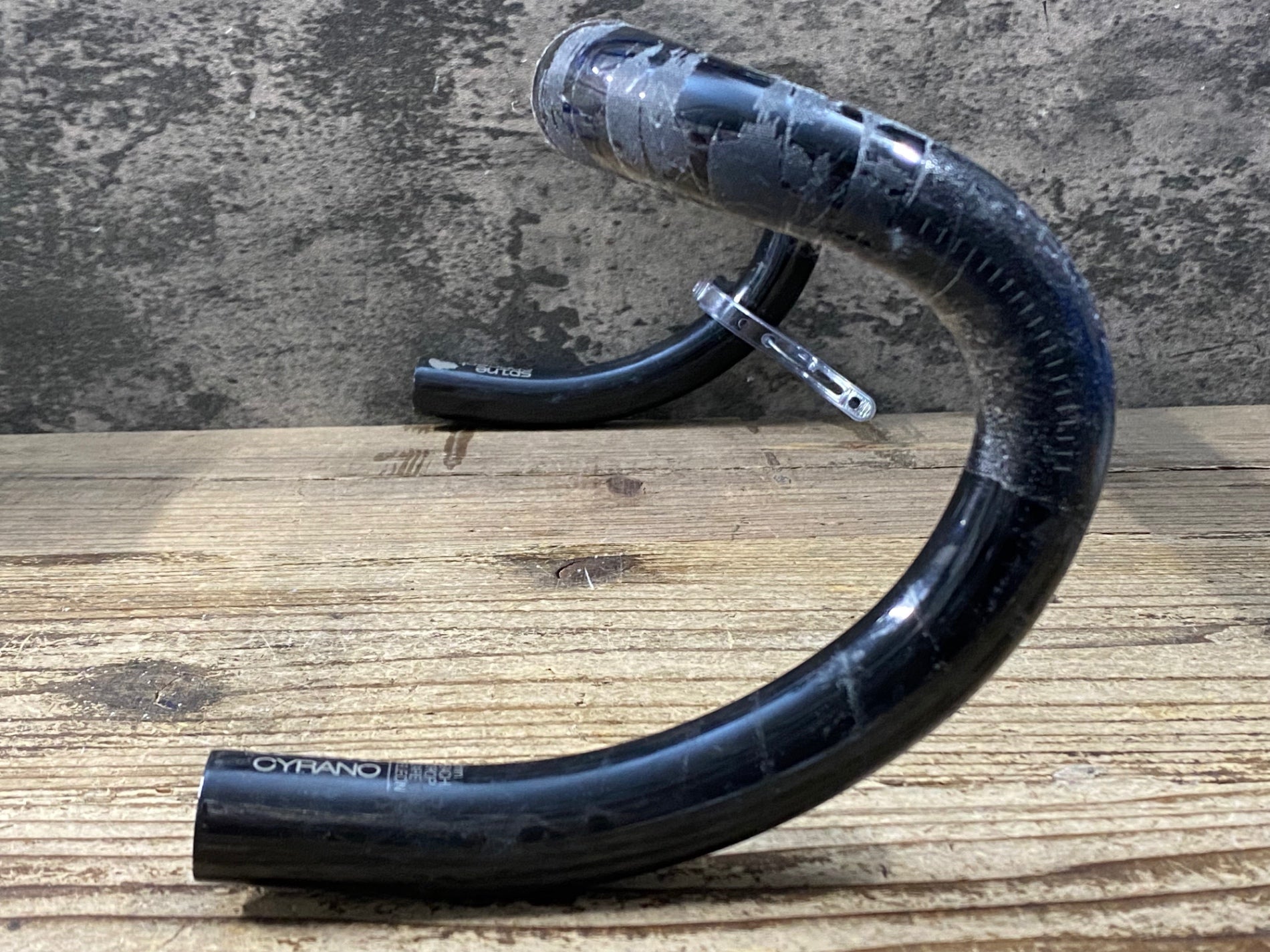 JV467 フィジーク fizik シラノ CYRANO R1 カーボン ドロップハンドル