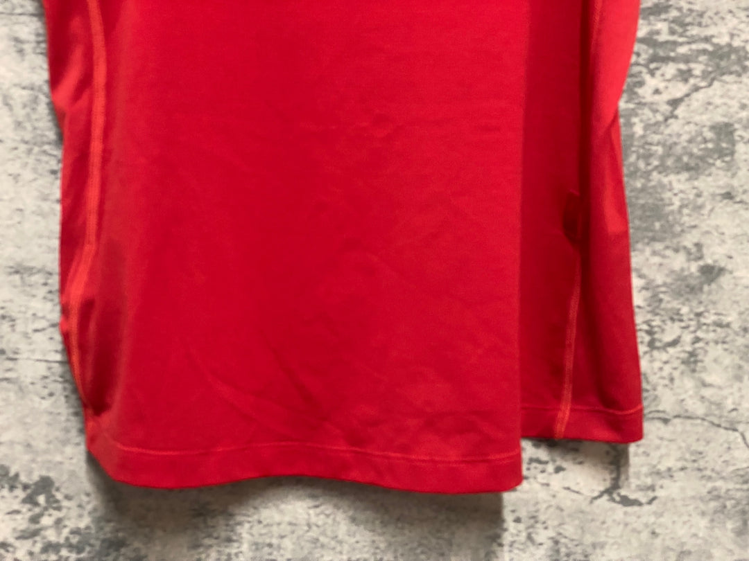 KQ646 ラファ Rapha WOMEN'S INDOOR TRAINING T-SHIRT ノースリーブ ベースレイヤー 赤 M レディース
