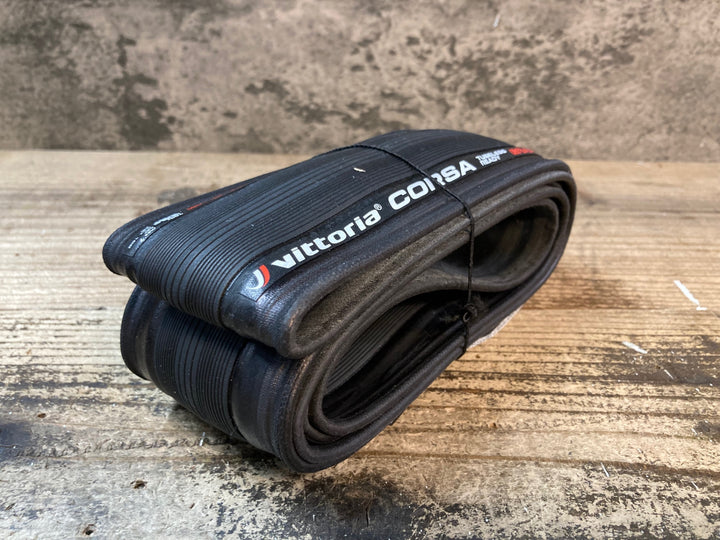 JN492 ヴィットリア vittoria コルサ CORSA GRAPHENE 2.0 チューブレスレディ タイヤ 700x28c 未使用