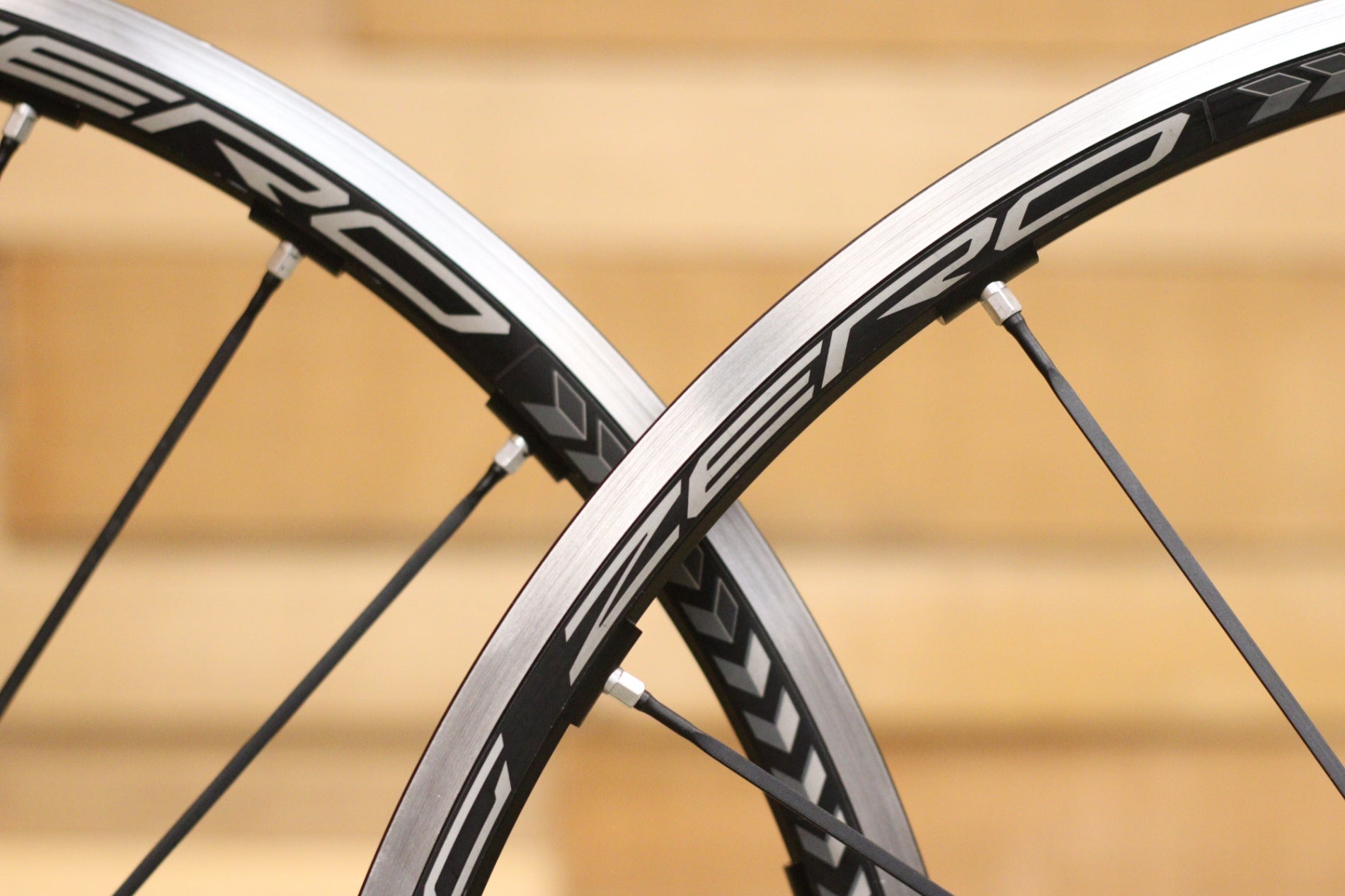 フルクラム FULCRUM レーシングゼロ RACING ZERO アルミ クリンチャー