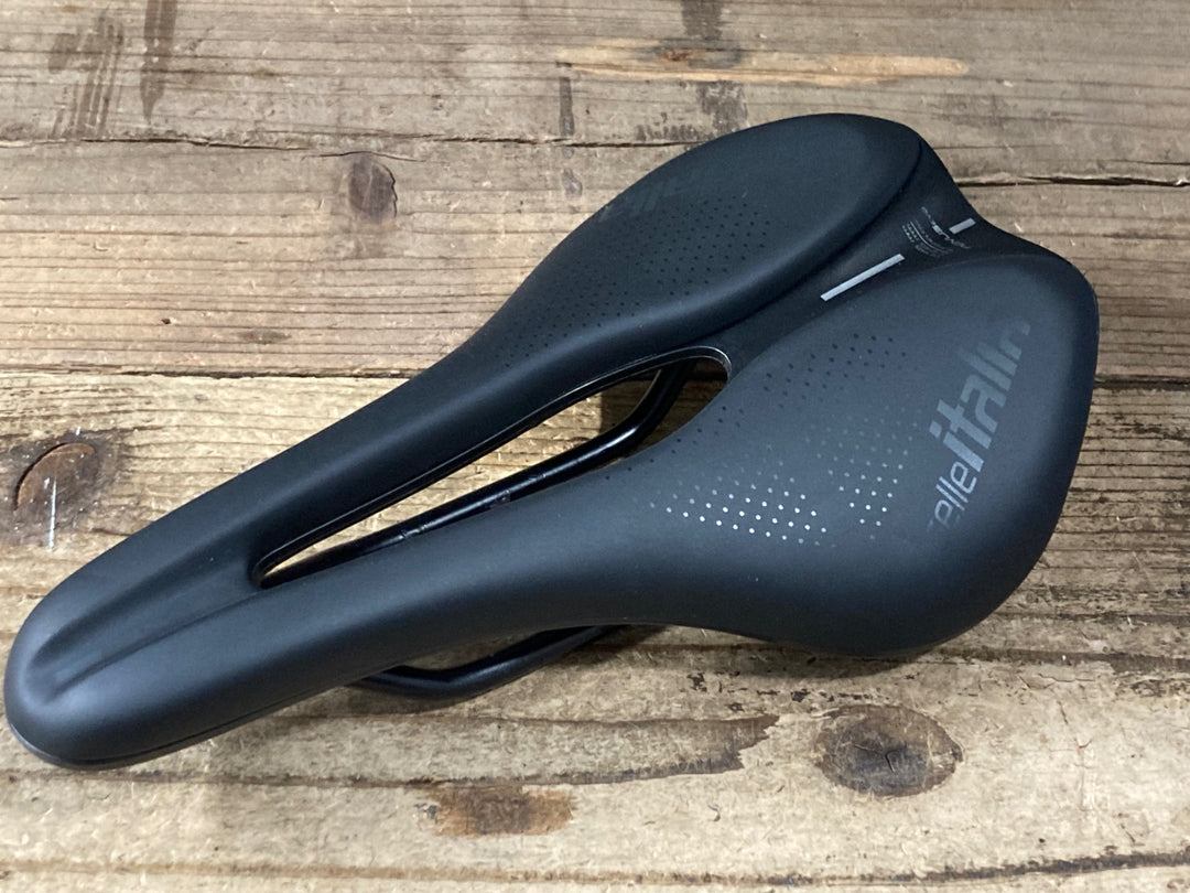 KM685 セライタリア selle italia NOVUS BOOST EVO GRAVEL TM SUPERFLOW 145mm MANGANESEレール