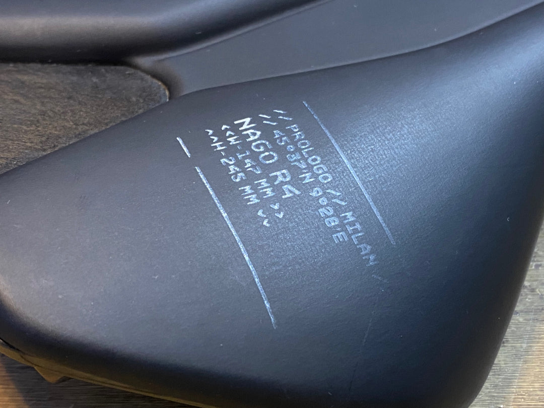 JT897 プロロゴ prologo ナゴ NAGO R4 Nack サドル 黒 カーボンレール 162mm