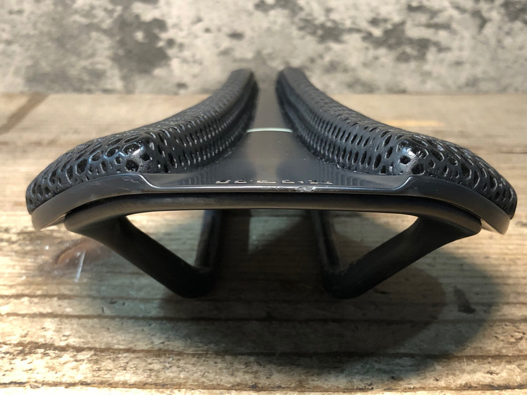 JN709 フィジーク fizik VERSUS EVO ANTARES 00 ADAPTIVE サドル REGULAR 139mm カーボンレール