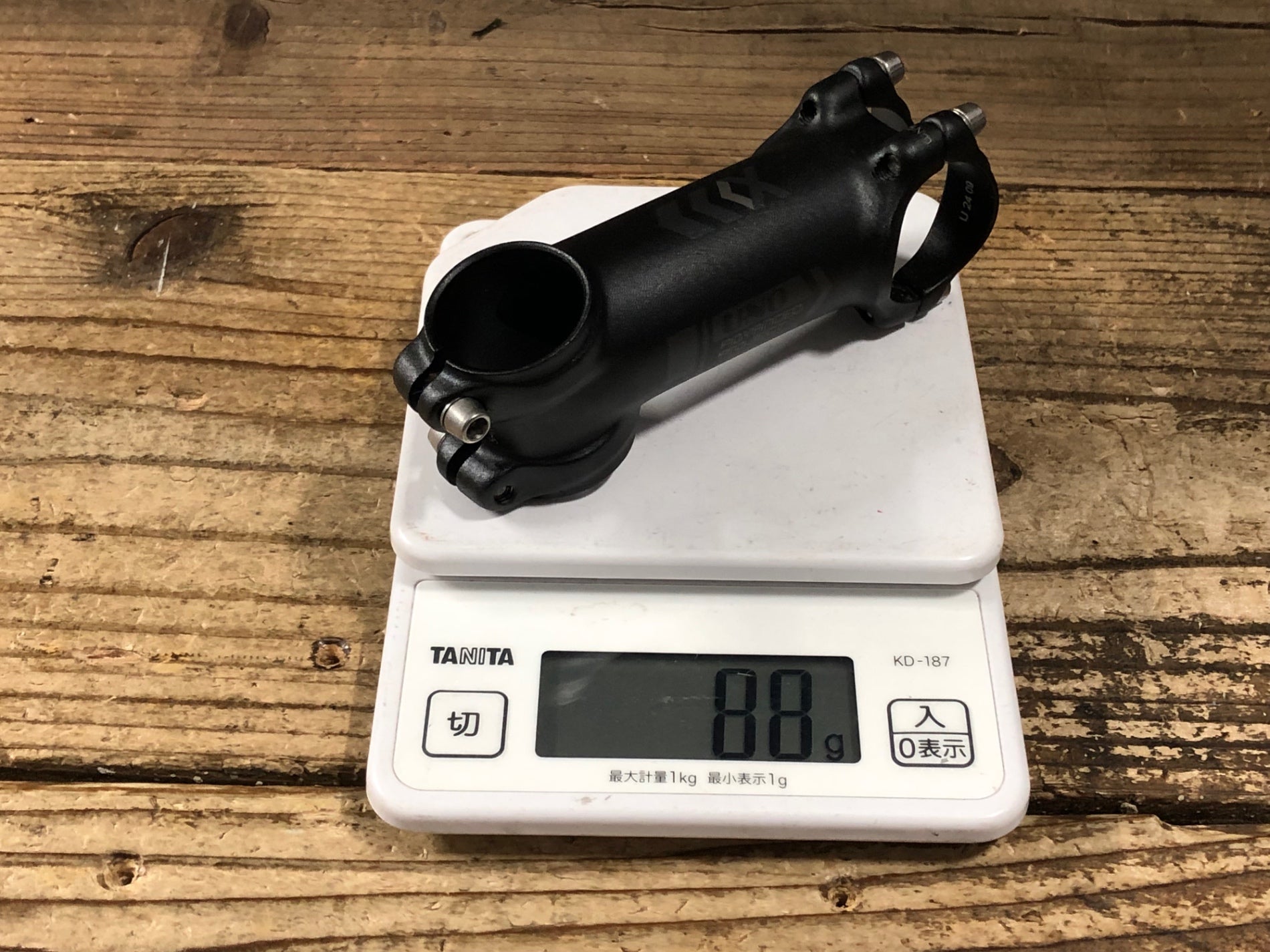 KJ415 UNO ASA-106 アルミ ステム 90mm Φ31.8 17° – BICI AMORE ONLINE
