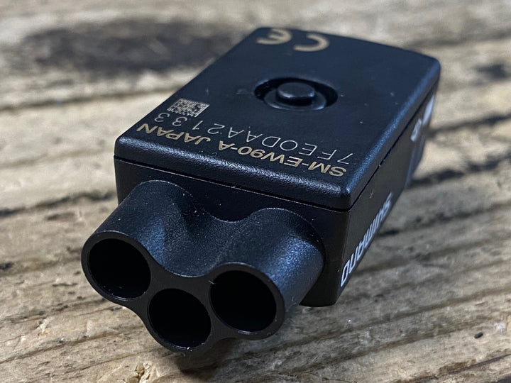 KG488 シマノ SHIMANO SM-EW90-A ジャンクション 3ポート Di2
