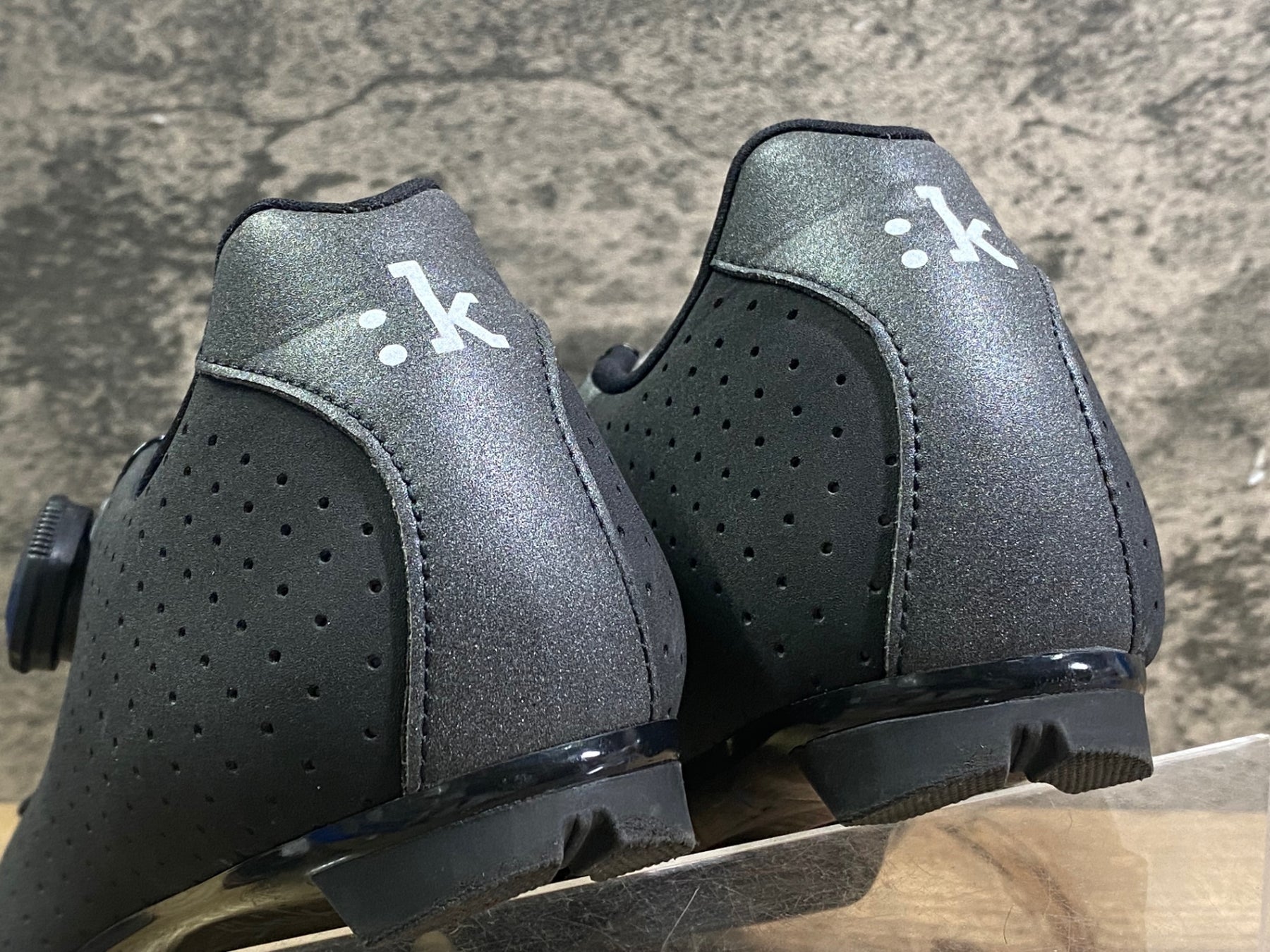 JL054 フィジーク Fizik R5 BOA MAN ビンディングシューズ SPD-SL 黒