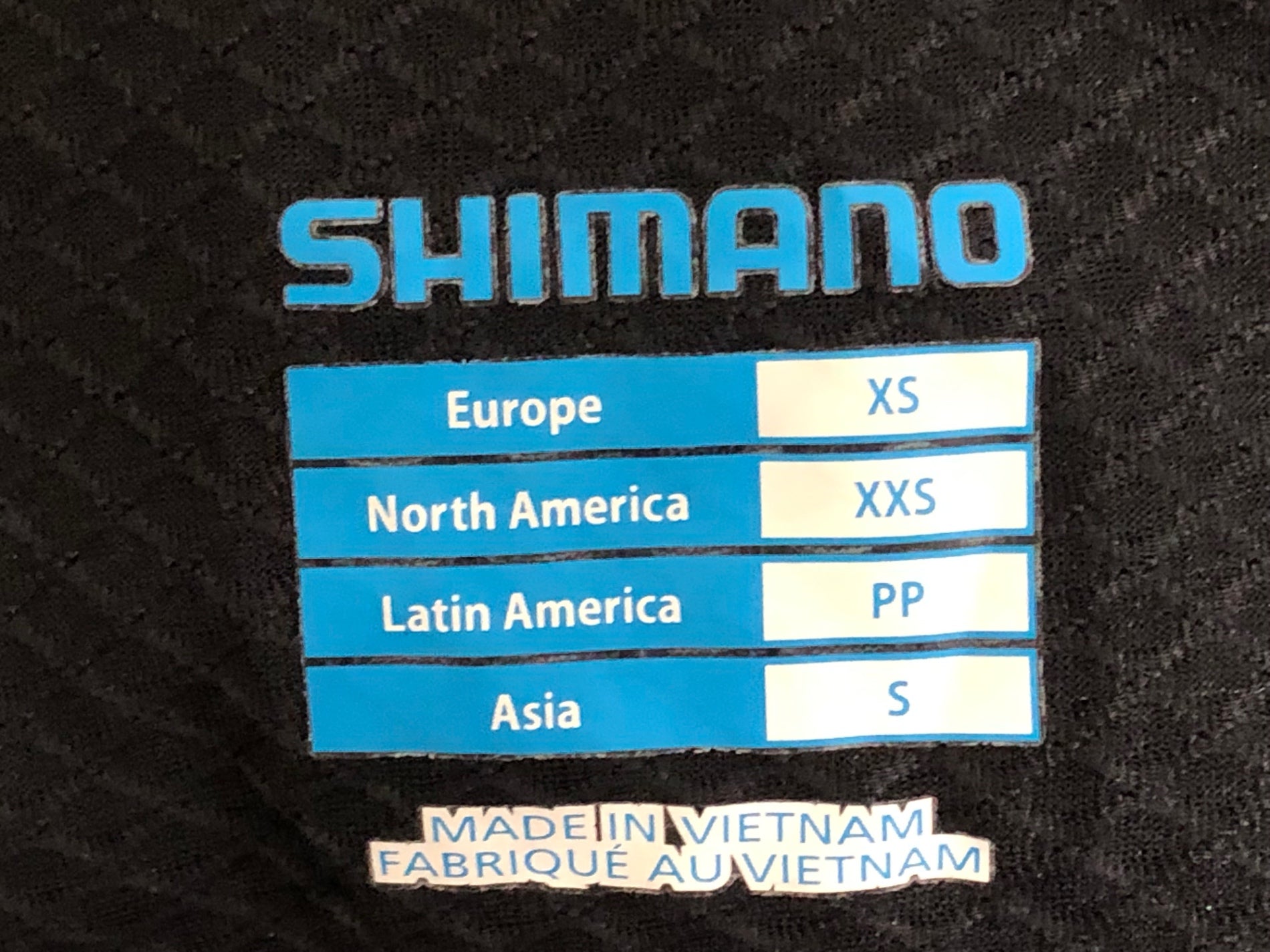 シマノビブショーツ（Asia XL）新品未着用 シマノビブショーツ（Asia