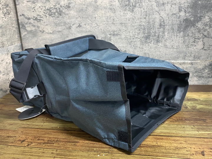 JV663 アデプト ADEPT FORWARDER ハンドルバーバッグ