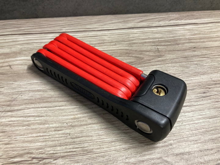JR252 アブス ABUS BORDO LITE 6055 ブレードロック 赤