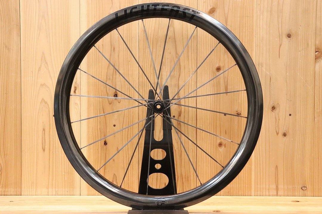 ライトファスト LIGHTFAST カーボン チューブレスレディ フロントホイール 【芦屋店】