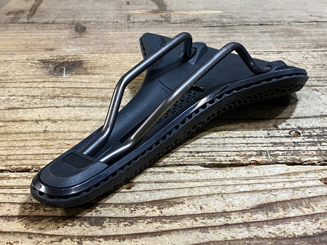 KC298 フィジーク fizik VENTO ANTARES R3 ADAPTIVE サドル 黒 150mm kiumレール